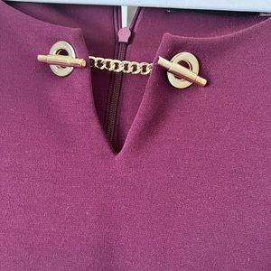 Beautiful fitted dress for work or dinner.